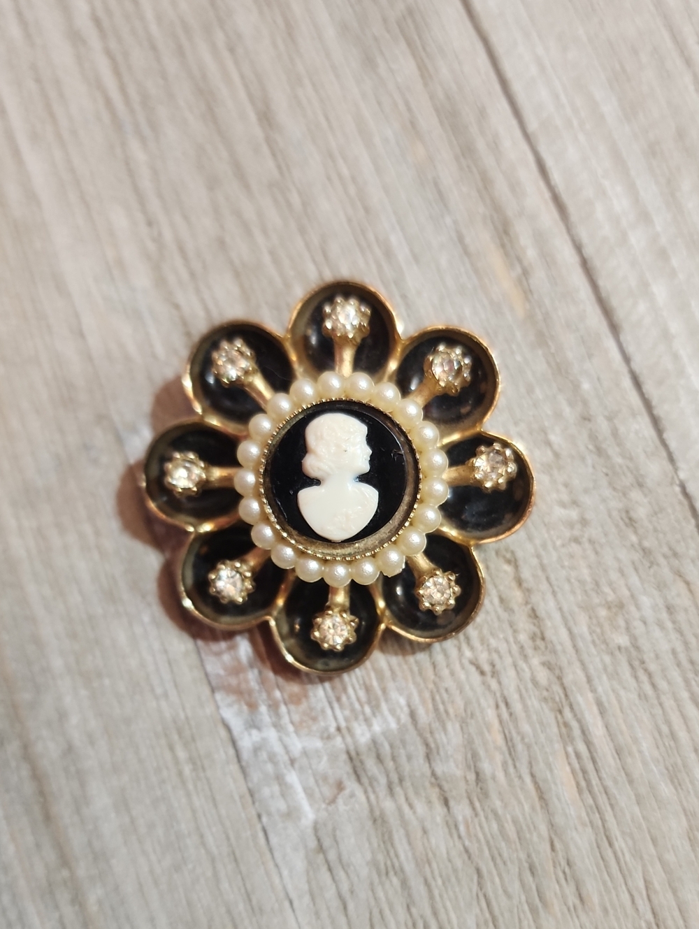 Vintage Coro Victorian-Style Black Enamel Cameo Flower Brooch